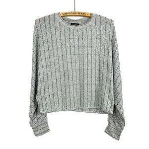 Dynamite Womens Medium Light Grey Knit Sweater Long Sleeve Cozy Pullover